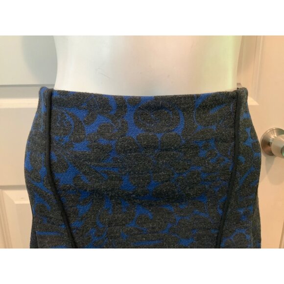Veronica Beard Blue & Black Baroque Scroll Flounce Mini Skirt, Size Large - Picture 2 of 8